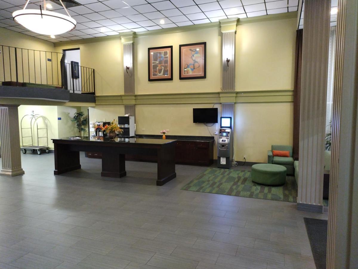 Americas Best Value Inn Phenix City Exterior foto