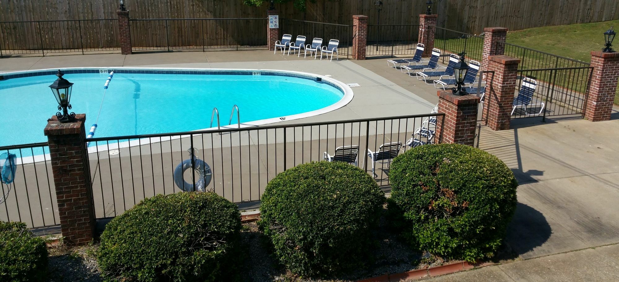 Americas Best Value Inn Phenix City Exterior foto